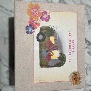 Ceramic camper, flamingo light